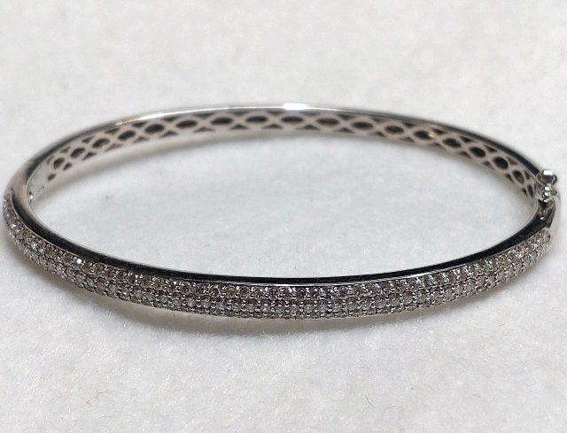 バングル　ダイヤモンド | ダイヤモンド・ジュエリー